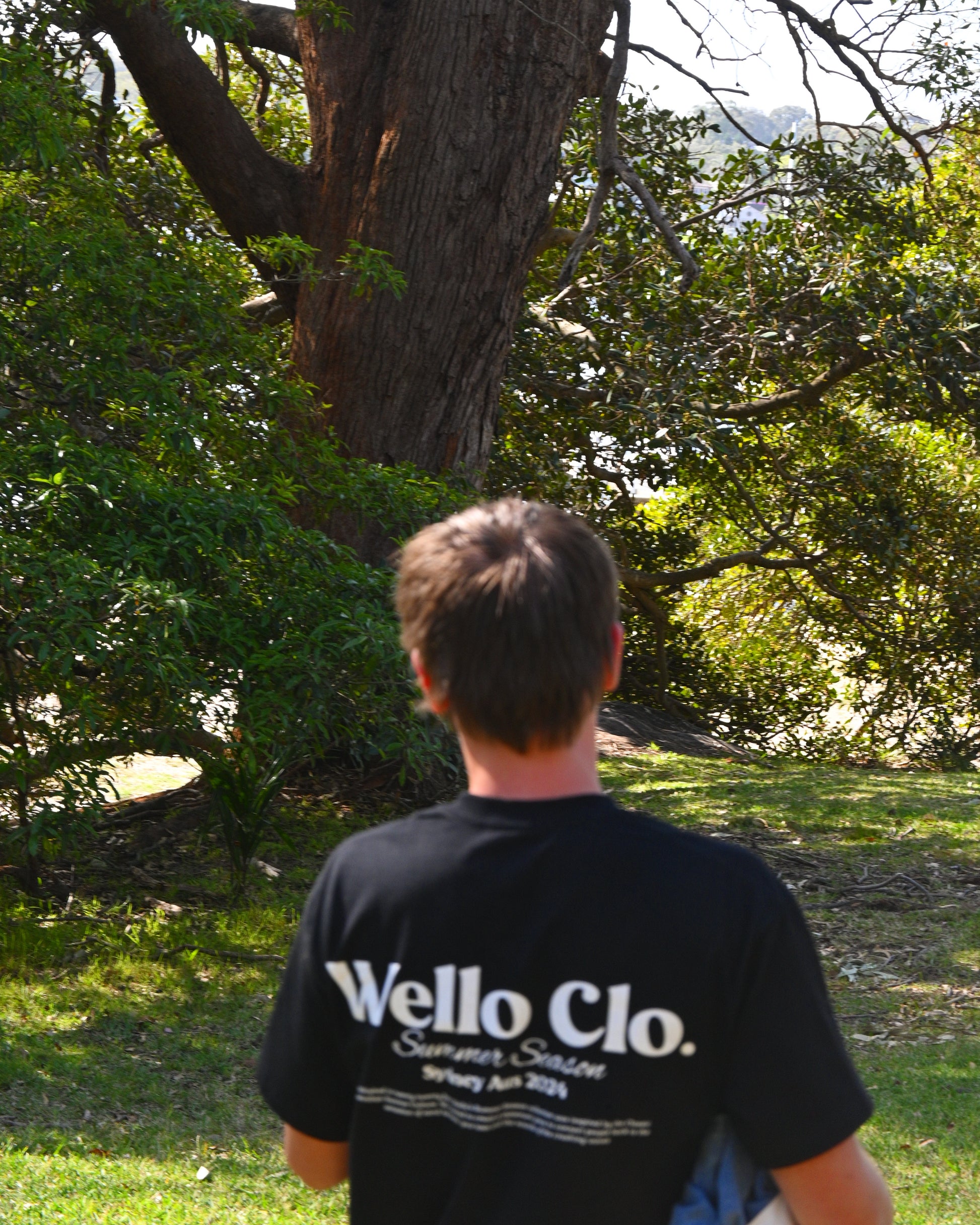 Summer Season Black Tee - Wello Clothing